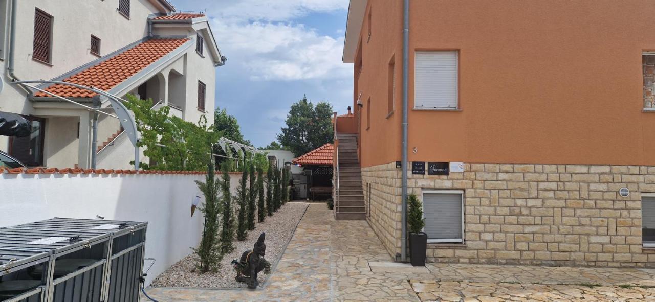 Apartments Jannine Biograd Na Moru Buitenkant foto